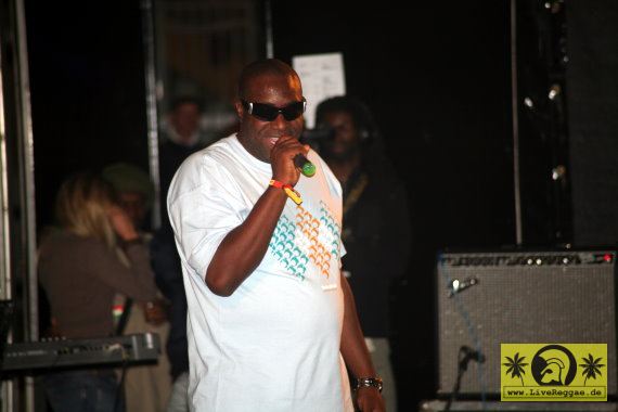 Admiral Bailey (Jam) 13. Reggae Jam Bersenbrueck 11. August 2007 (16).JPG